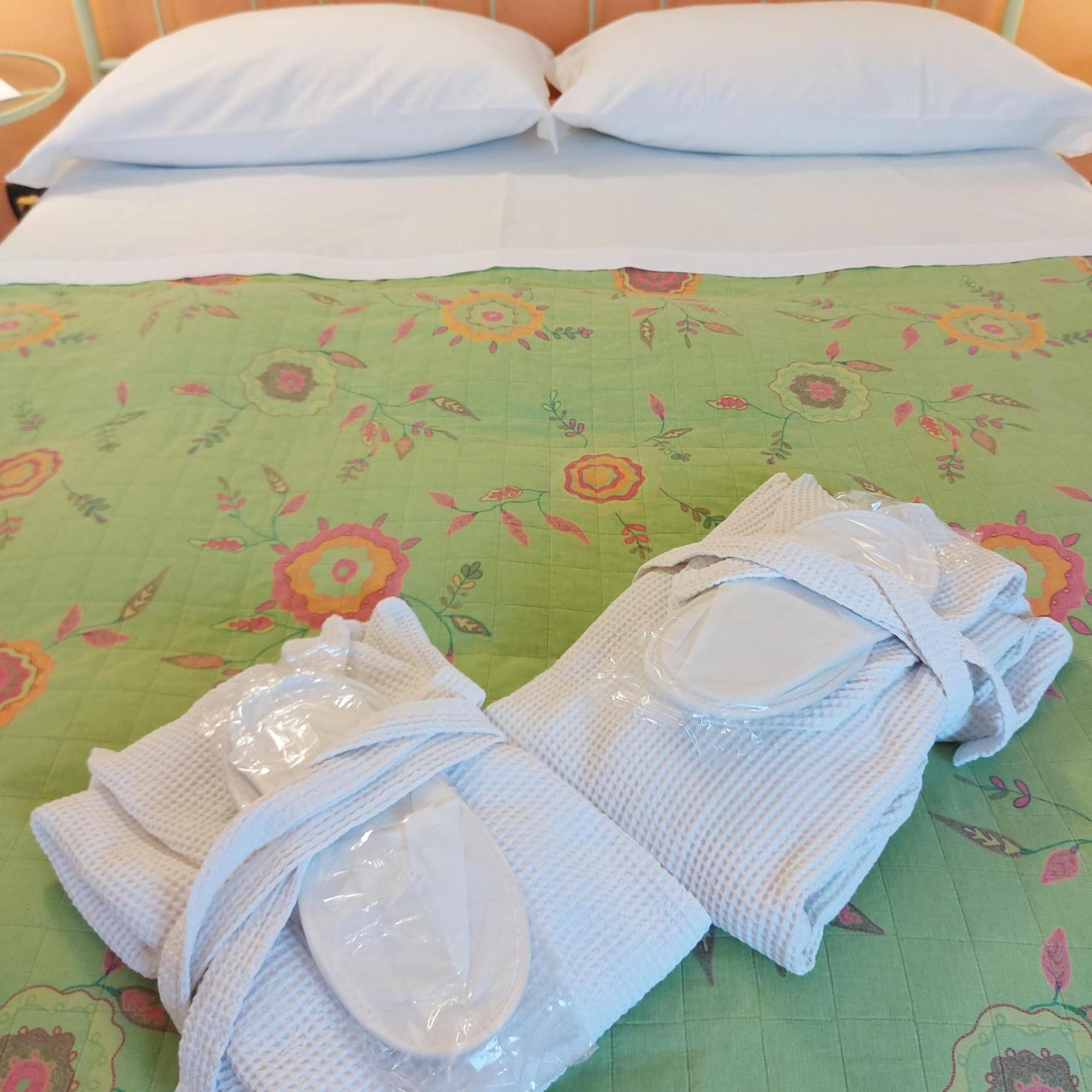 B&B Dei Doria & Suite Dolceacqua Buitenkant foto