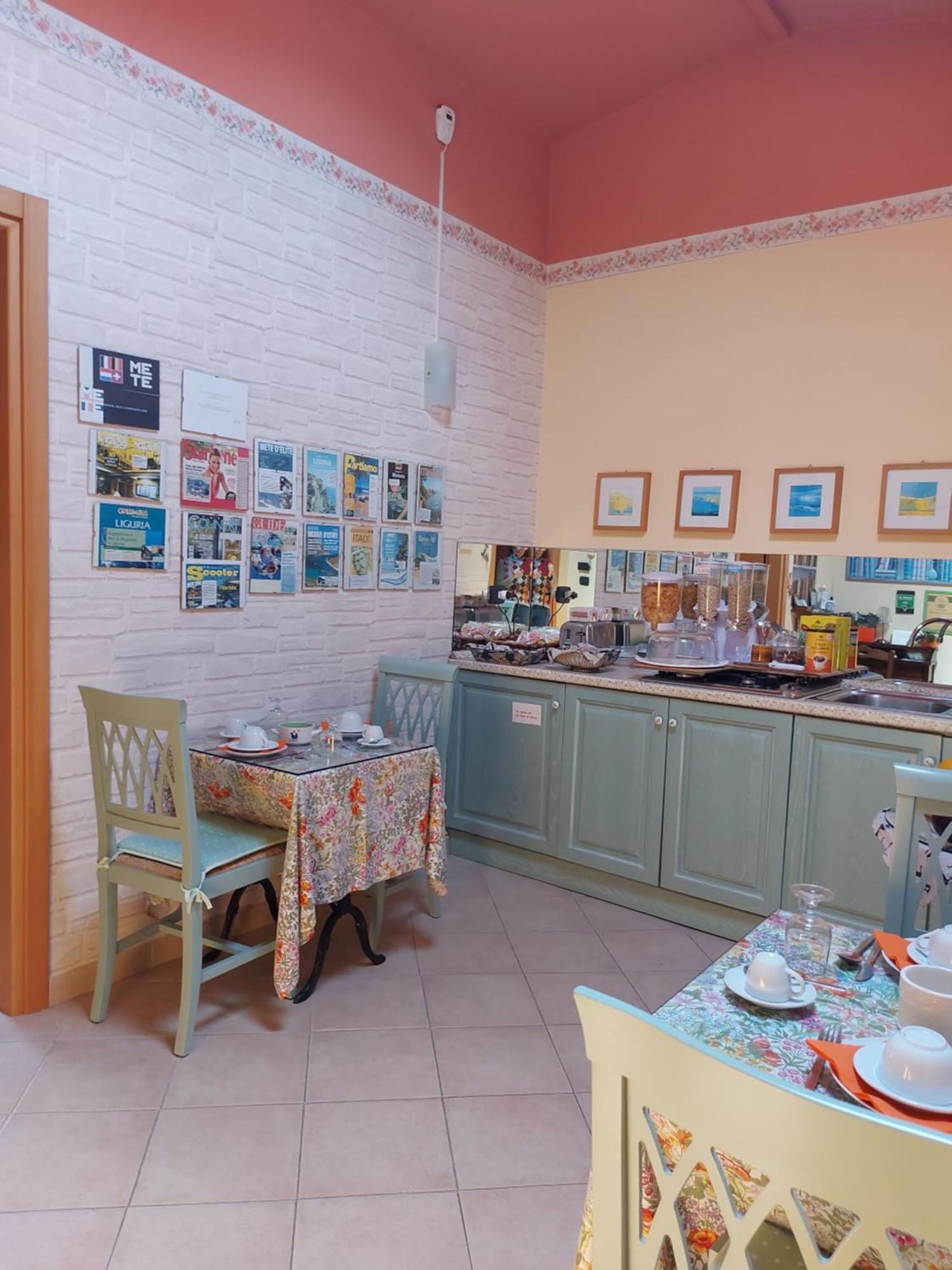 B&B Dei Doria & Suite Dolceacqua Buitenkant foto