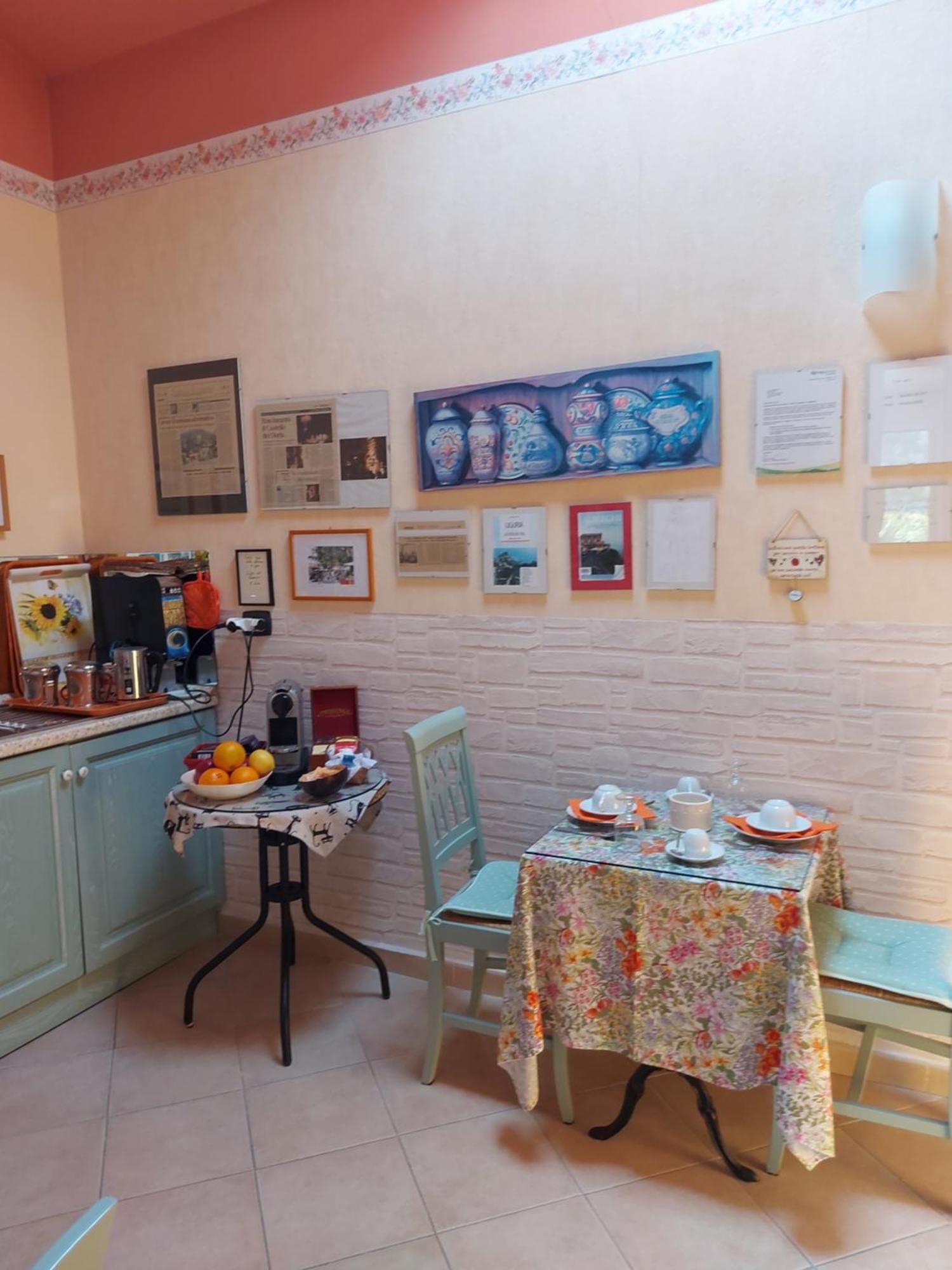 B&B Dei Doria & Suite Dolceacqua Buitenkant foto